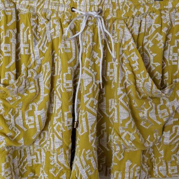 Anthropologie Elevenses Melora Embroidered Shorts - Picture 6 of 6